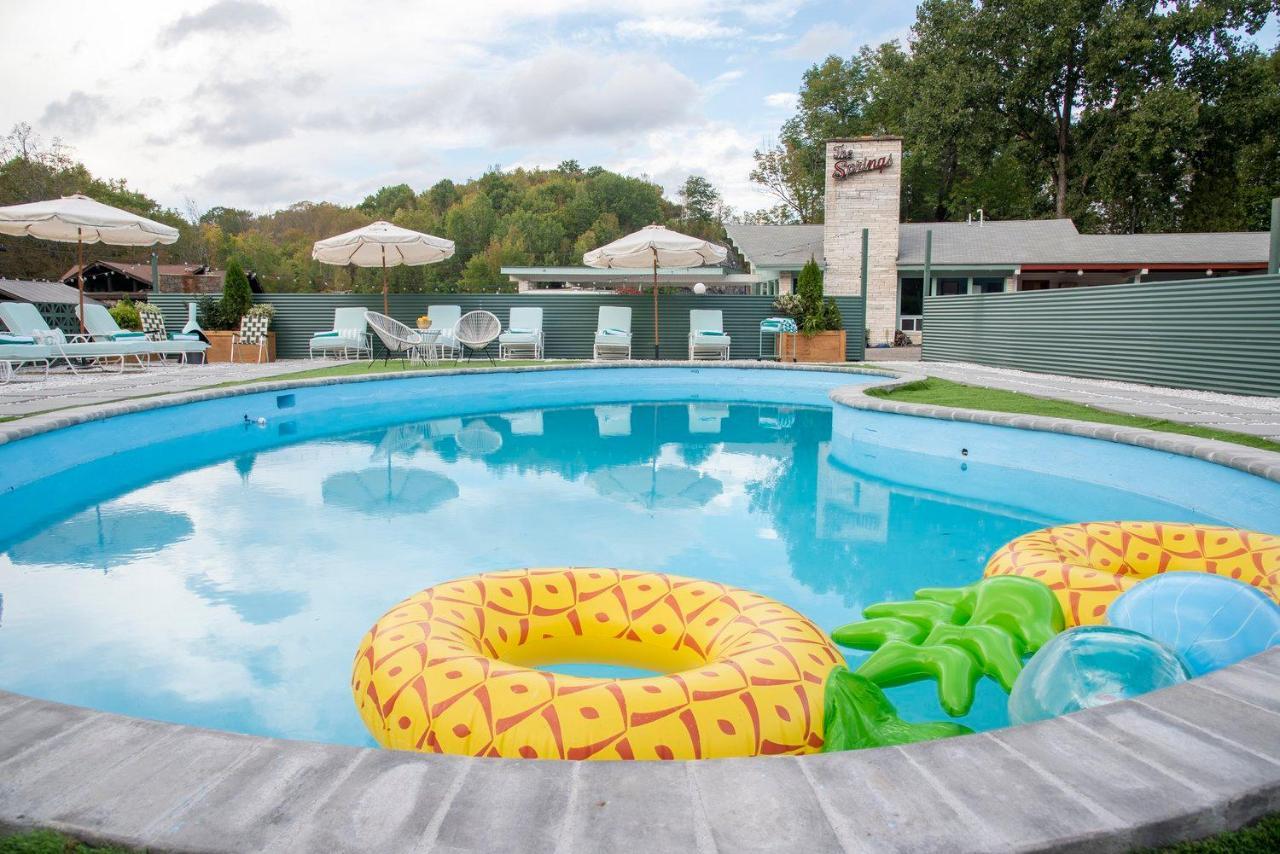 The Springs Motel New Ashford Экстерьер фото