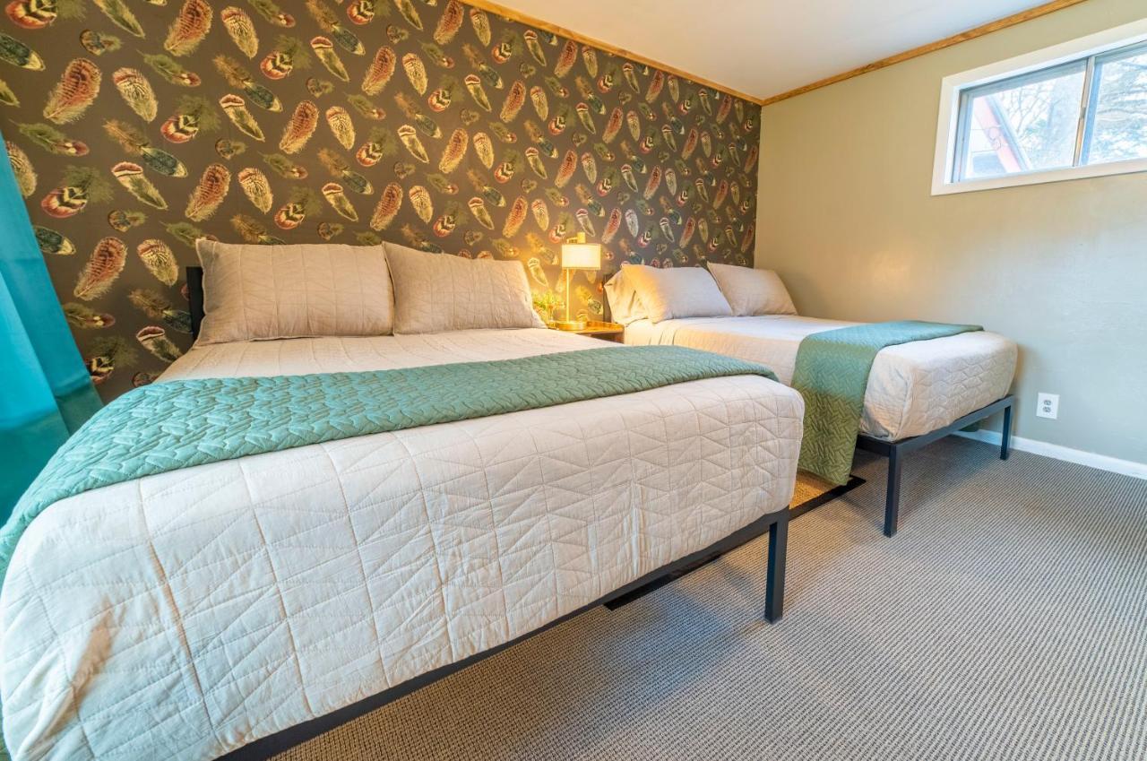 The Springs Motel New Ashford Экстерьер фото