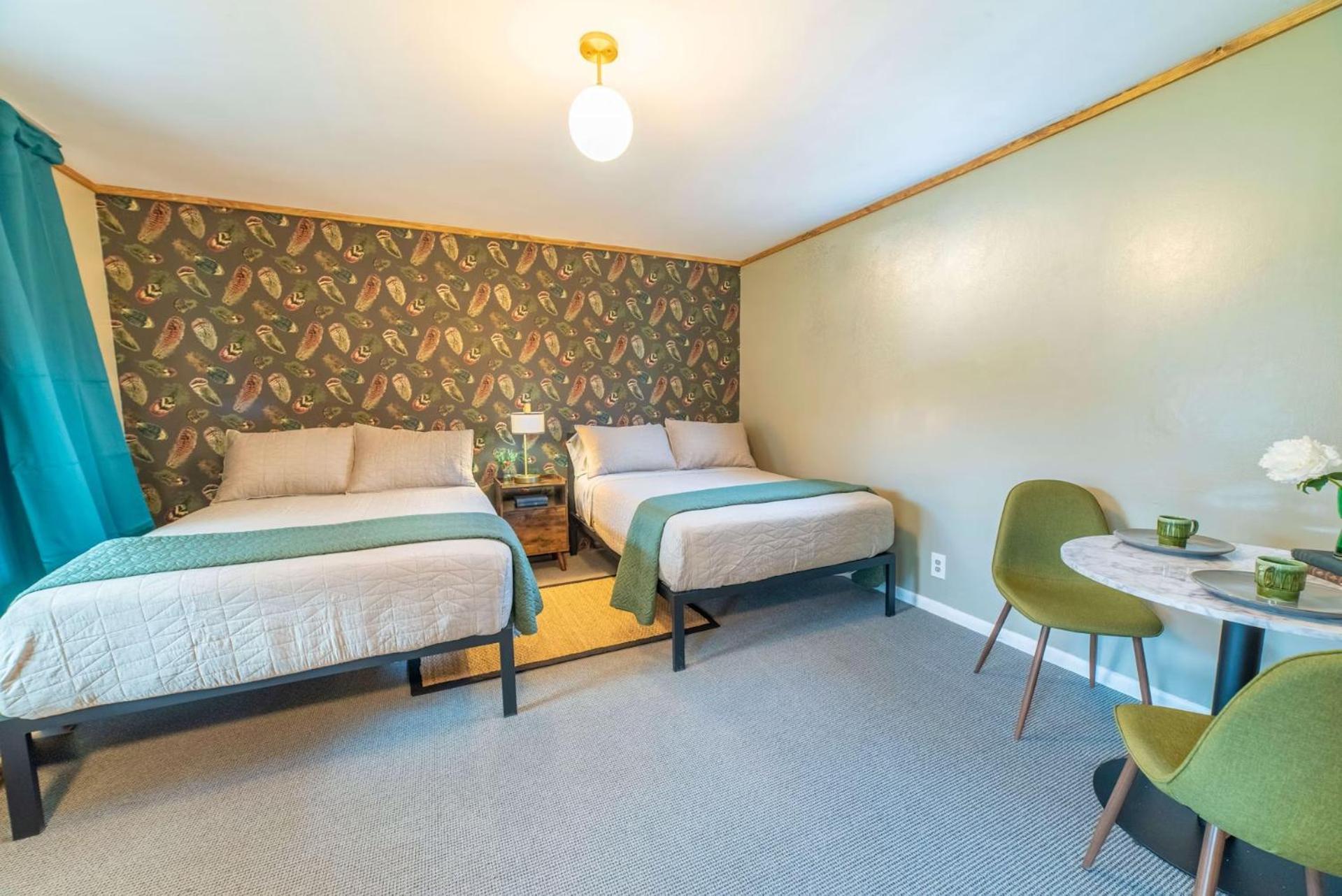 The Springs Motel New Ashford Экстерьер фото